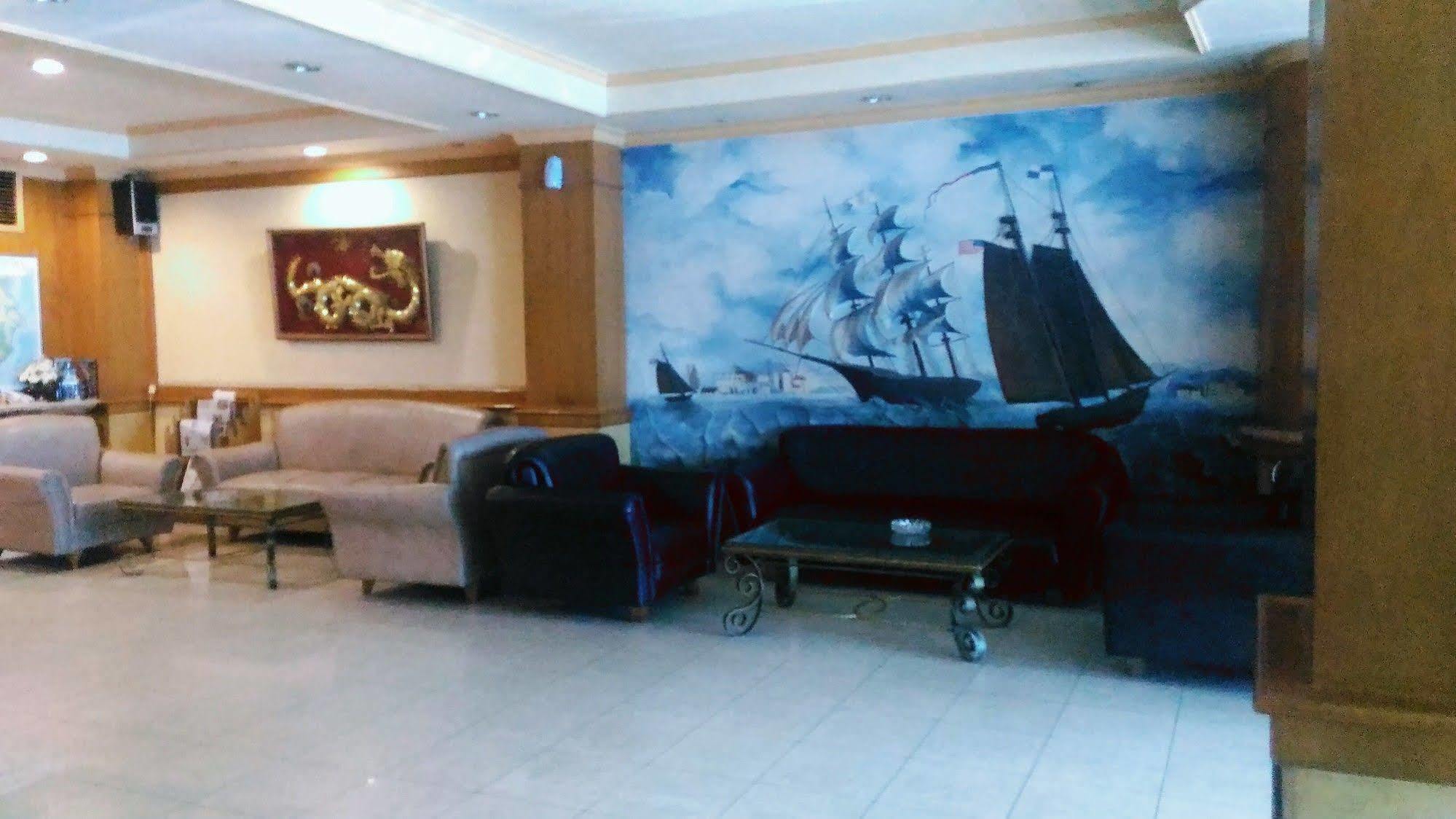 Buana Lestari Hotel Balikpapan  Exterior photo