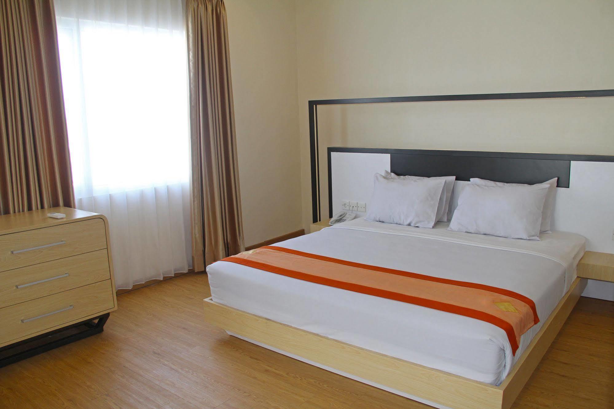 Buana Lestari Hotel Balikpapan  Exterior photo